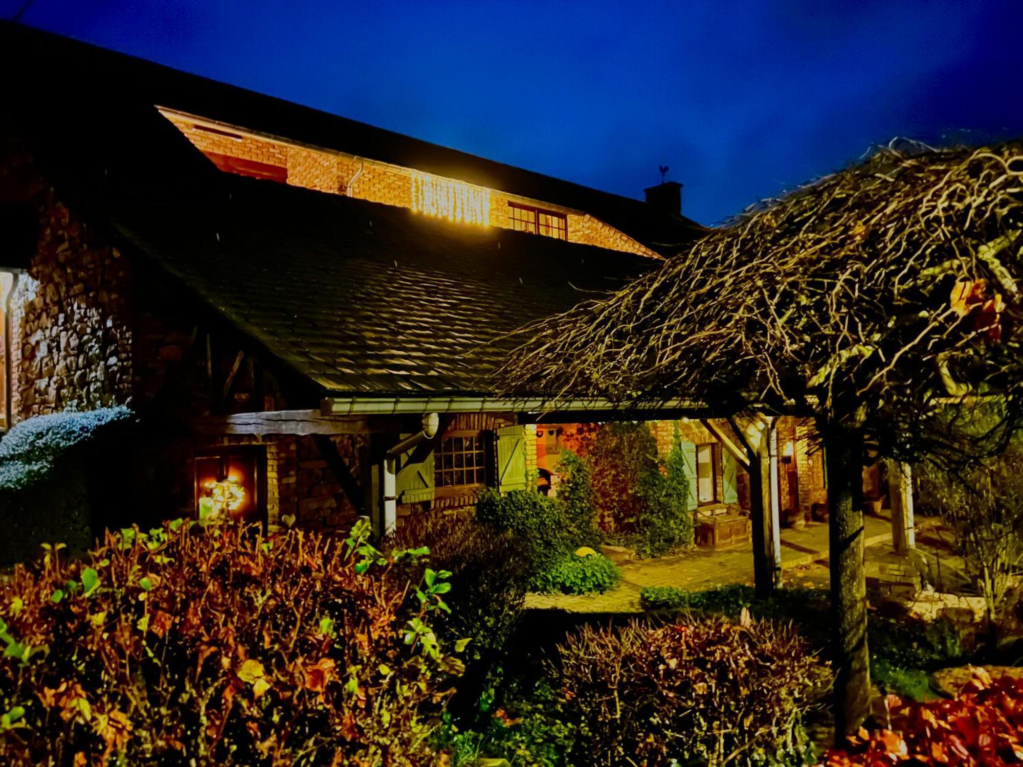 Villa Le Teli Du Loup Dans La Taniere D'Armand Stavelot Exterior foto